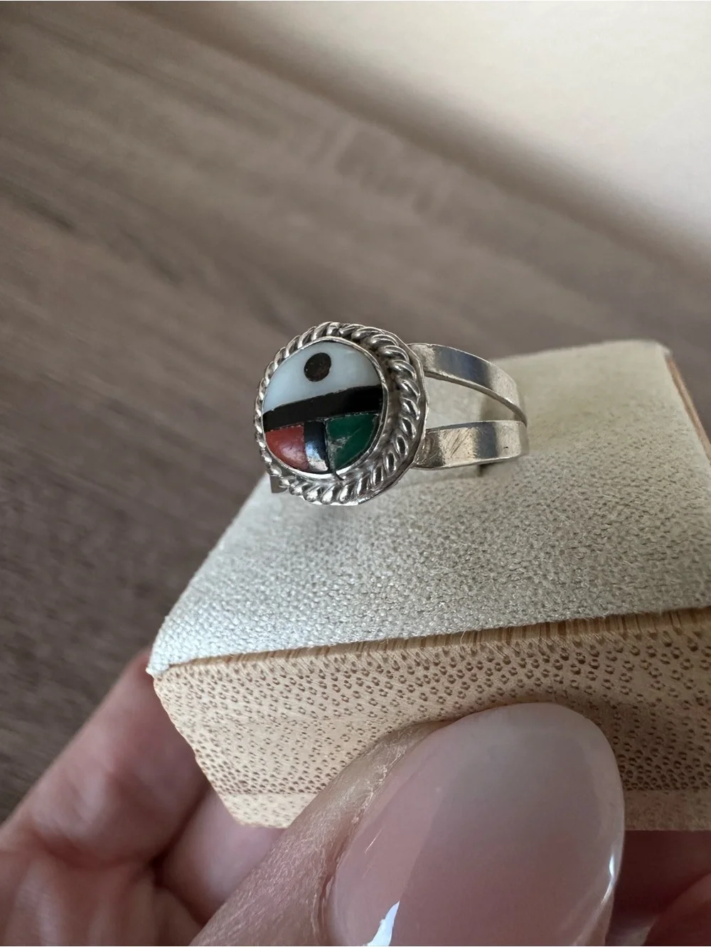 Native American Zuni Inlaid Sunface Sterling Silver Ring size 4.25